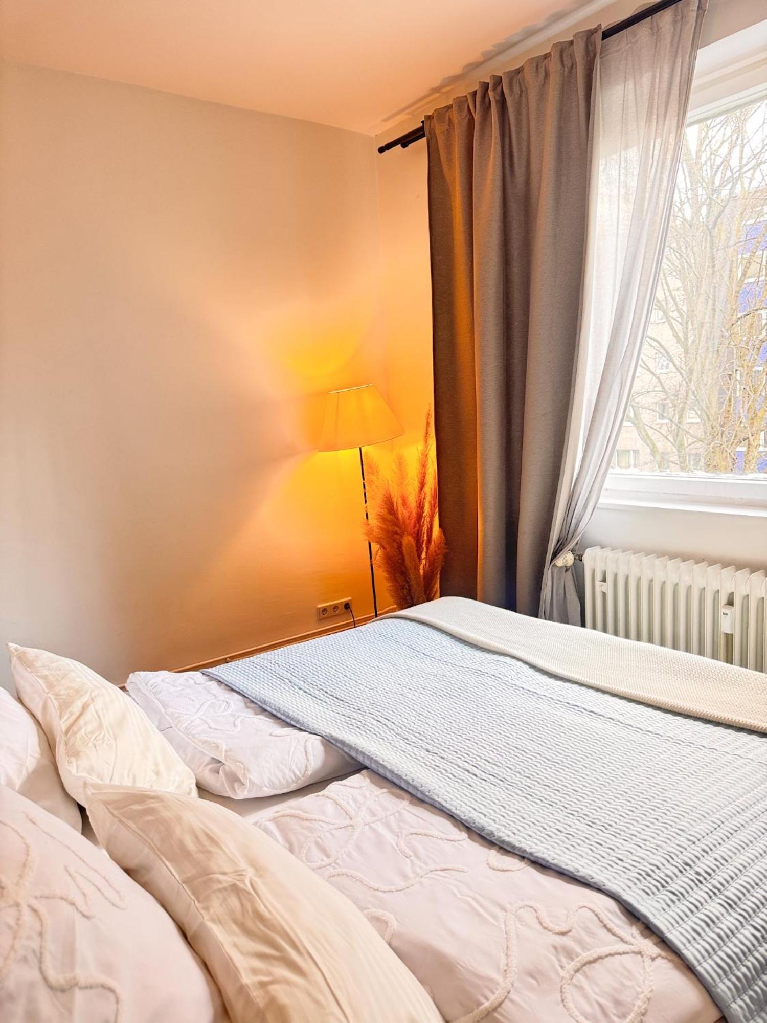 01 Bedroom In Mitte-Up To 5 People-Private Free Parking Berlín Exterior foto
